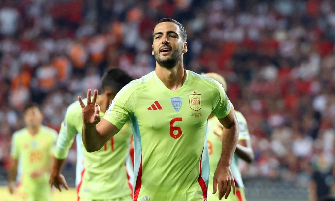 Tiền vệ Mikel Merino mừng bàn thắng thứ năm của Tây Ban Nha trong trận gặp Thổ Nhĩ Kỳ trên sân Konya Buyuksehir, thành phố Konya, Thổ Nhĩ Kỳ, vòng loại châu Âu, World Cup 2026 tối 7/9/2025. Ảnh: Reuters