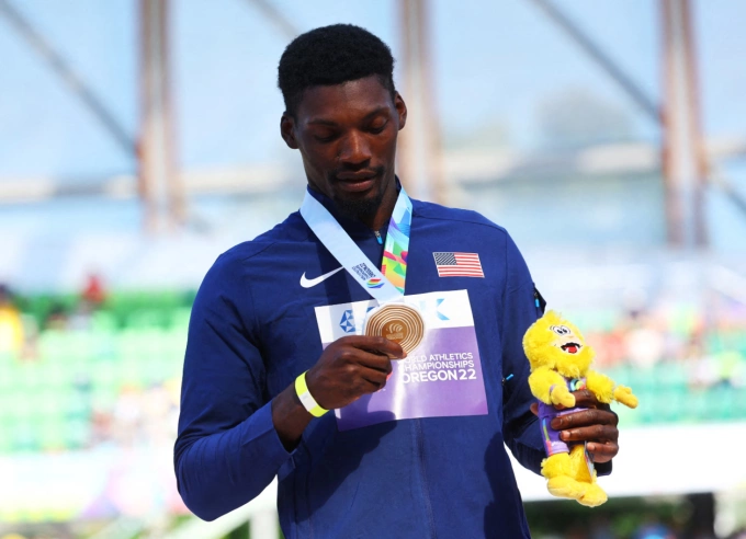 Fred Kerley giành HC vàng 100m nam tại giải vô địch điền kinh thế giới trên sân Hayward, Eugene, Oregon, Mỹ ngày 17/7/2022. Ảnh: Reuters