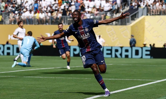 Dembele mừng bàn thắng thứ hai của PSG vào lưới Real tại bán kết FIFA Club World Cup trên sân MetLife, vùng East Rutherford, bang New Jersey, Mỹ ngày 9/7/2025. Ảnh: Reuters