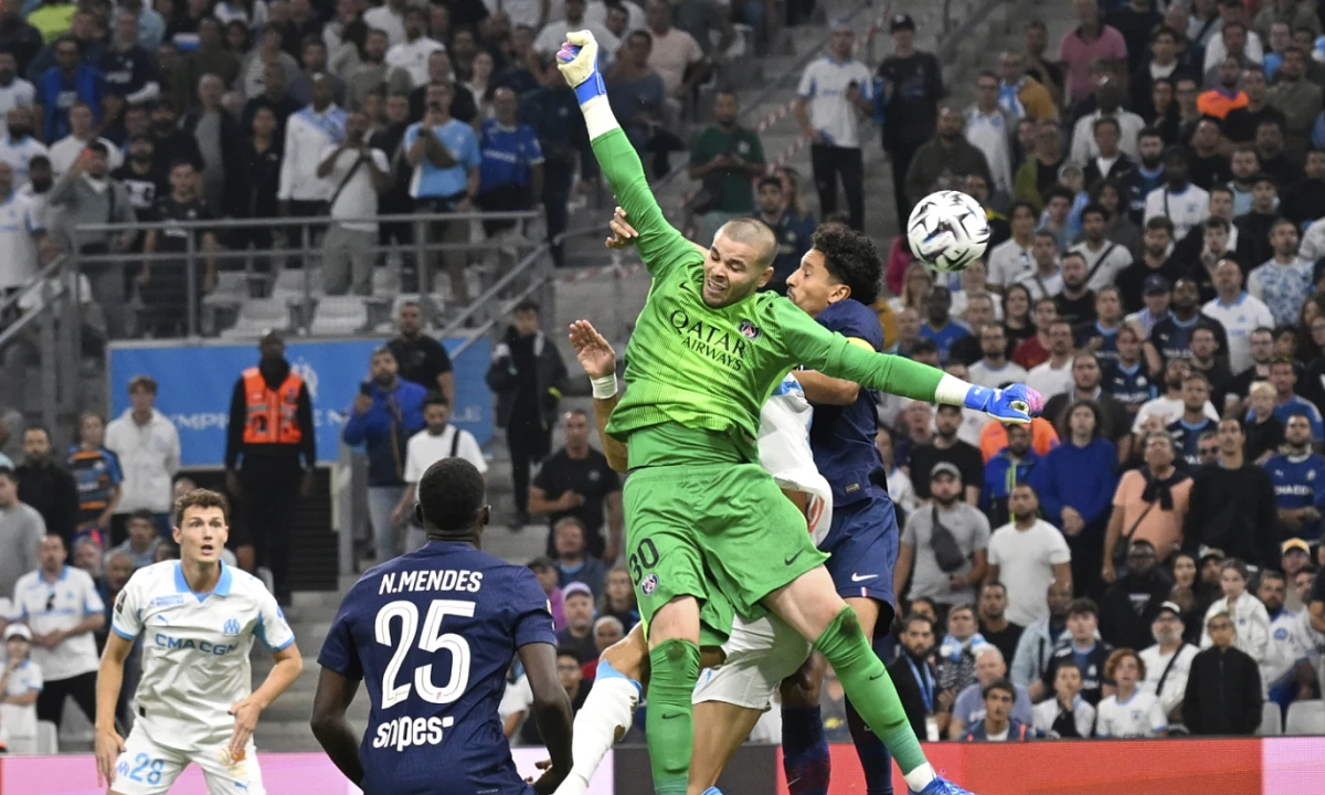PSG thua trong ngày Dembele nhận Quả Bóng Vàng