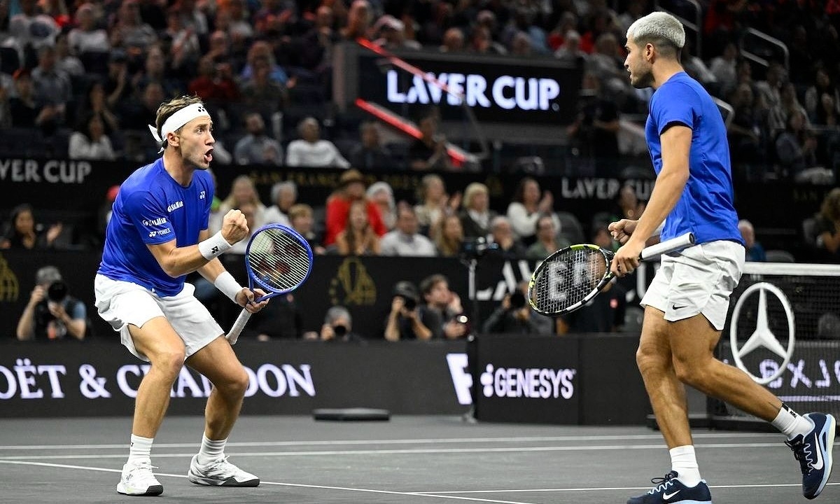 Laver Cup và chiếc gương phản chiếu tennis