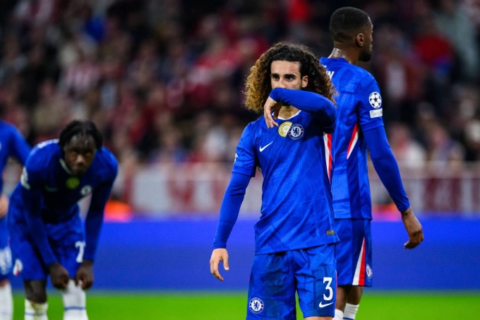 Các cầu thủ Chelsea thất vọng trong trận ra quân Champions League thua Bayern 1-3 hôm 17/9 tại Đức. Ảnh: AFP