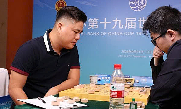 Báo Trung Quốc: 'Lại Lý Huynh đã không vô địch nếu có Vương Thiên Nhất'