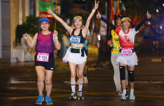 Runner rạng rỡ trên đường đua sang 28/9. Ảnh: Quỳnh Trần