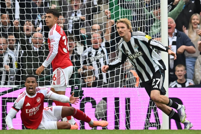 Tiền đạo Nick Woltemade (số 27) mừng bàn mở tỷ số trận Newcastle thua Arsenal 1-2 trên sân St James Park ở vòng 6 Ngoại hạng Anh ngày 28/9. Ảnh: AFP
