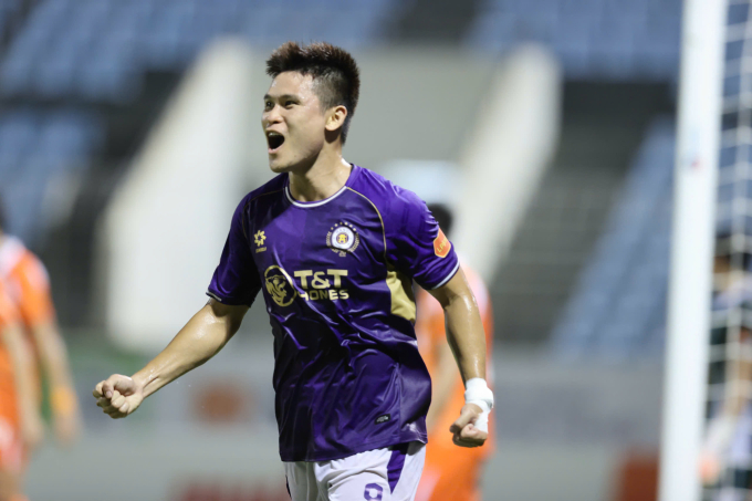 Tiền đạo Hà Nội FC Phạm Tuấn Hải mừng bàn thắng ở phút 40 trong trận thắng Đà Nẵng 2-0, ở vòng 6 V-League 2025-2026 trên sân Hòa Xuân, Đà Nẵng ngày 1/10/2025. Ảnh: VPF
