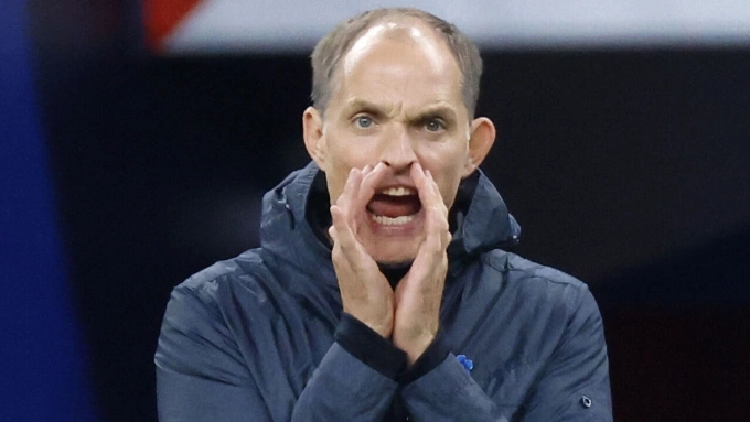 HLV Tuchel chỉ đạo học trò ở trận Anh thắng Xứ Wales 3-0, trên sân Wembley, London, Anh hôm 9/10. Ảnh: Reuters