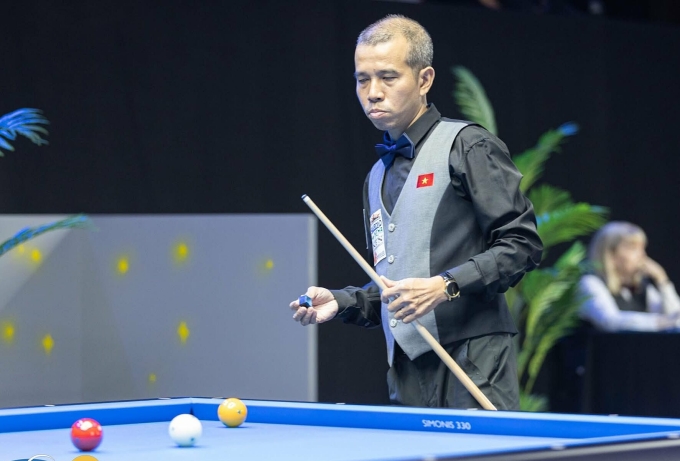 Cơ thủ Trần Quyết Chiến thi đấu tại World Championship 2025 ngày 16/10. Ảnh: World Cup billiards