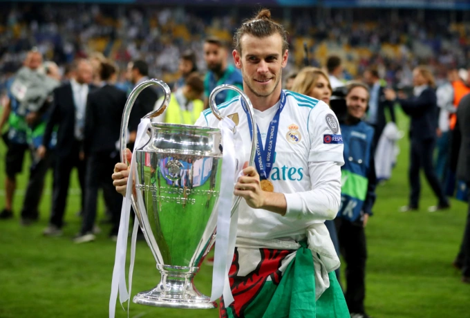 Gareth Bale mừng danh hiệu Champions League sau khi cùng Real thắng Liverpool ở chung kết trên sân Olympic NSC, Kiev, Ukraine ngày 26/5/2018. Ảnh: Reuters