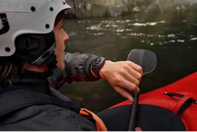 Sản phẩm hướng tới những người chơi thể thao, thường xuyên hoạt động ngoài trời. Ảnh: Garmin