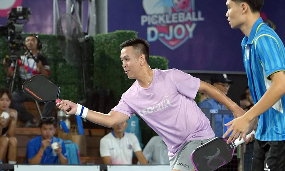 Christian Alshon: Hành Trình Khám Phá Việt Nam và Sự Phát Triển của Pickleball