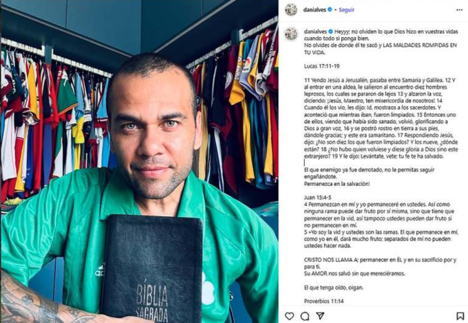 Dani Alves thành người truyền đạo Một bài đăng của Dani Alves trên Instagram. Ảnh: Instagram / Dani Alves