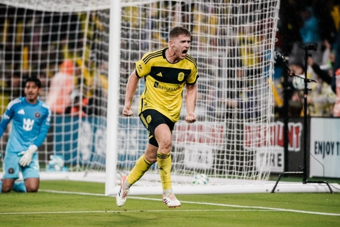 Nashville thắng Inter Miami 2-1 trong trận lượt về vòng một MLS Cup tối 1/11, để đưa cuộc tranh tài đến trận thứ ba. Ảnh: Nashville