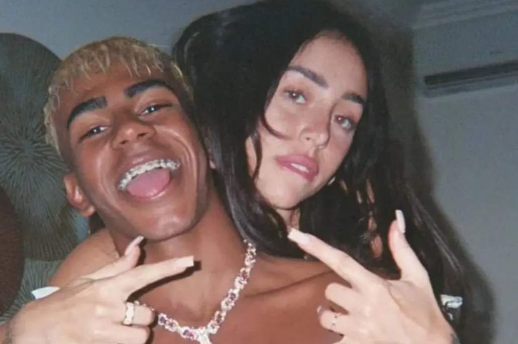 Yamal chia tay bạn gái hơn 7 tuổi