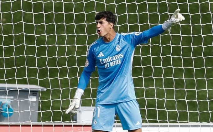 Navarro bắt cho đội B Real mùa này Navarro thi đấu cho đội B Real Madrid