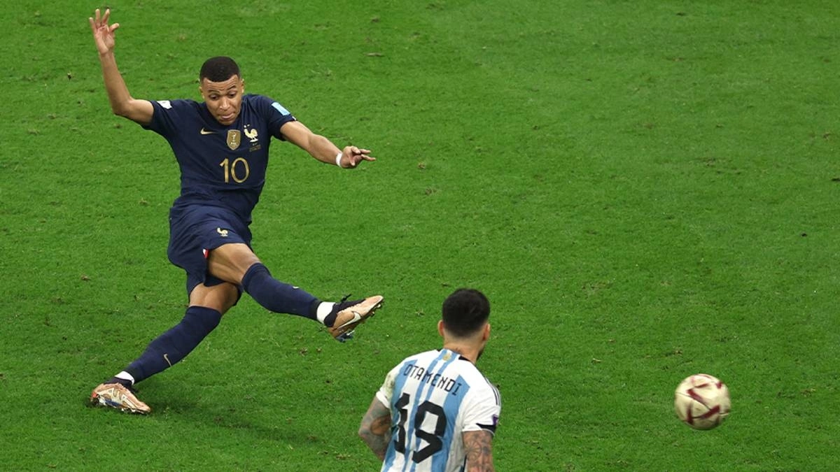 Mbappe xuất sắc tại World Cup 2022 Mbappe lập hat-trick trong trận chung kết World Cup