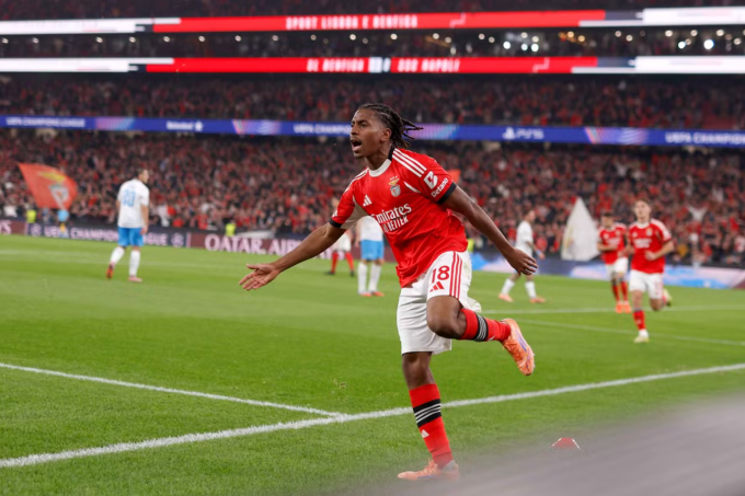 Leandro Barreiro mừng bàn ấn định tỷ số Leandro Barreiro ăn mừng bàn thắng