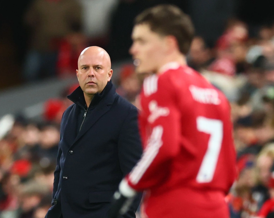 "Chia tay Slot, Liverpool gấp rút mời gọi Xabi Alonso" 4 Slot: 'Liverpool không nên nhìn lên nhóm dẫn đầu Ngoại hạng Anh lúc này' - Báo VnExpress Thể thao