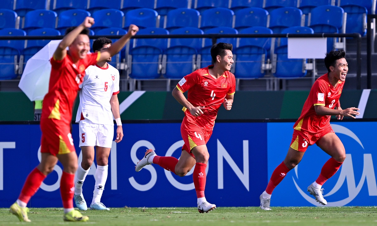 베트남-키르기스스탄전 관련 이미지