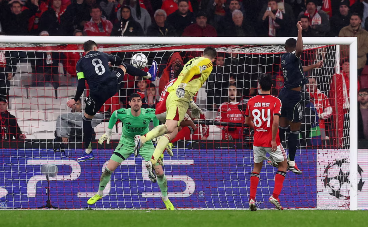 Benfica gặp lại Real Madrid ở vòng play-off Champions League Phút thi đấu quyết liệt của Benfica và Real Madrid