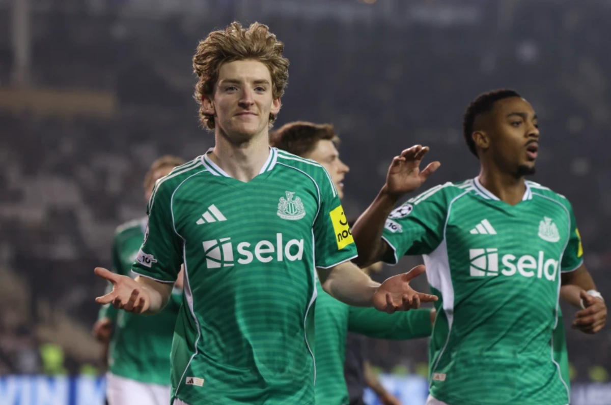 Newcastle áp đảo Qarabag ở lượt đi Newcastle vs Qarabag