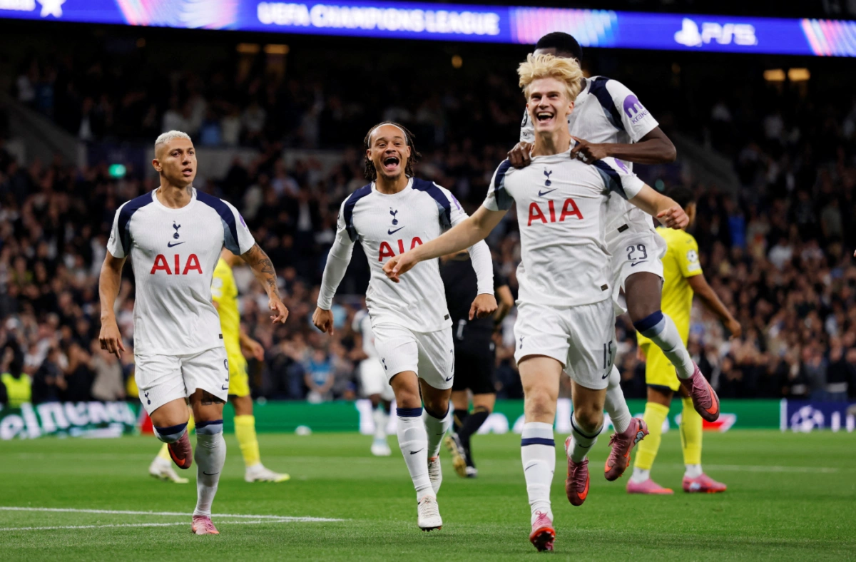 Tottenham làm khách trên sân Atletico Tottenham thi đấu sân khách