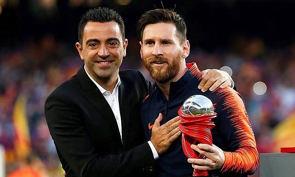 Xavi: 'Laporta từng ngăn Messi trở lại Barca'