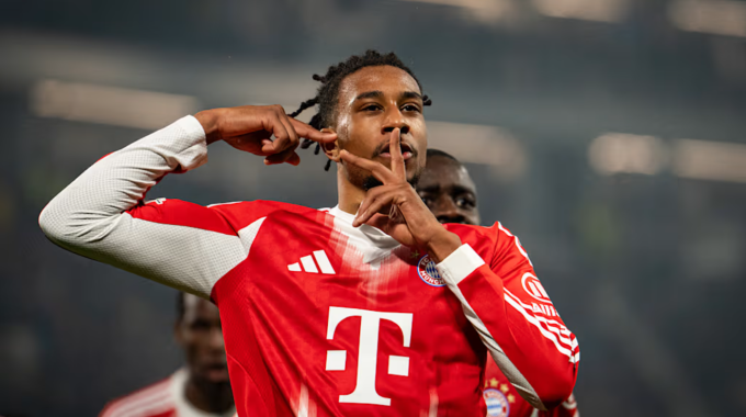 Michael Olise mừng bàn trong trận Bayern thắng Atalanta 6-1 ở lượt đi vòng 1/8 Champions League tại Atleti Azzurri d’Italia, Bergamo, Italy ngày 10/3/2026. Michael Olise ăn mừng bàn thắng trận Bayern vs Atalanta