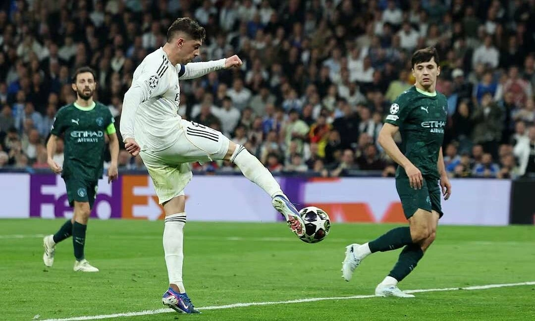 Henry: 'Nếu khoác áo Real, tóc tôi sẽ mọc lại thì sao'