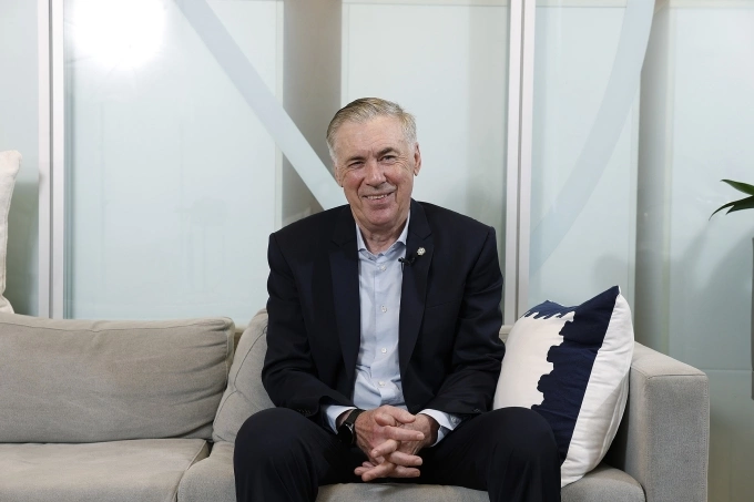 Ancelotti trong cuộc trả lời phỏng vấn Radio Marca ngày 15/3. Ancelotti trả lời phỏng vấn