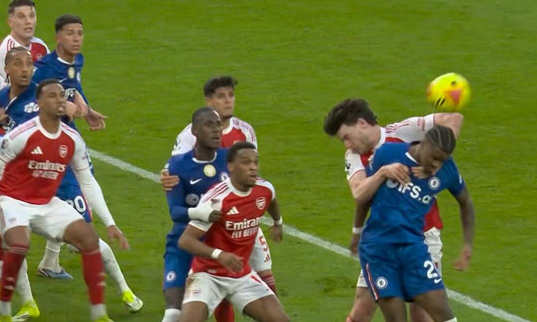 Arsenal 3 lần hưởng lợi từ VAR - Báo VnExpress Thể thao