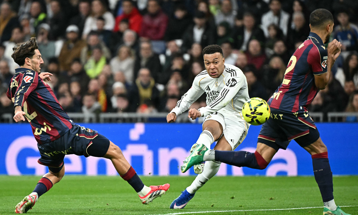 Mbappe lên tiếng vụ bị kiểm tra nhầm đầu gối ở Real