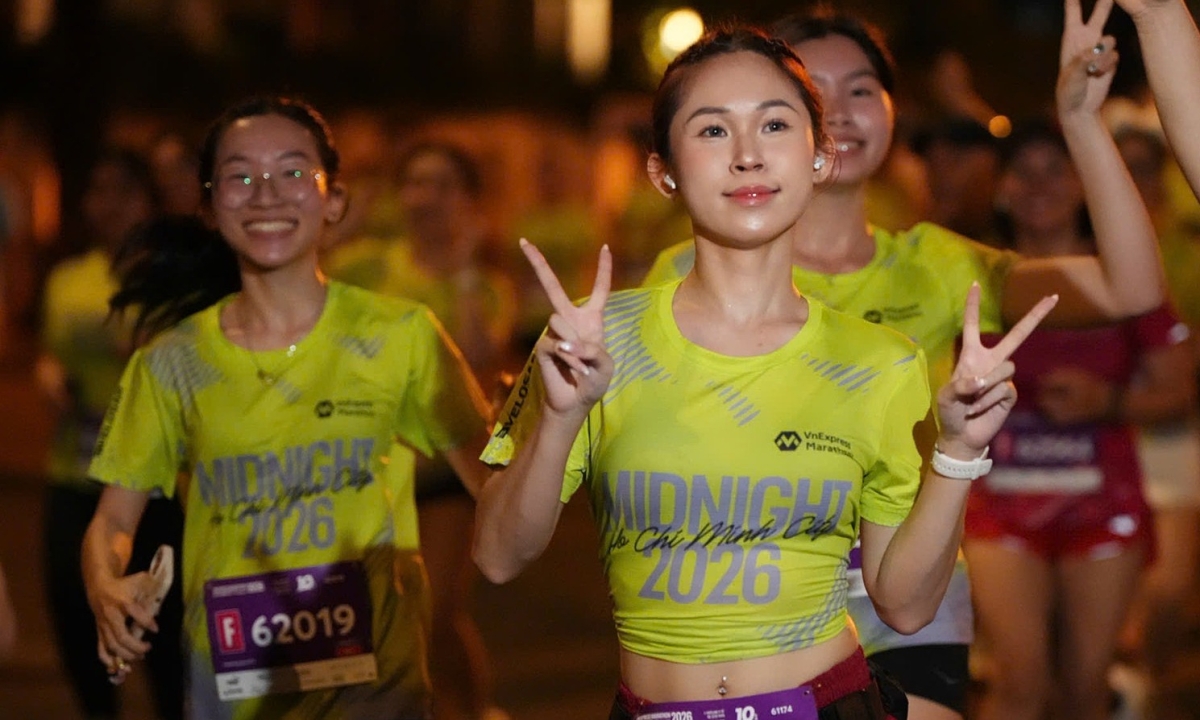 Áo chạy bộ khác áo mặc hàng ngày thế nào?