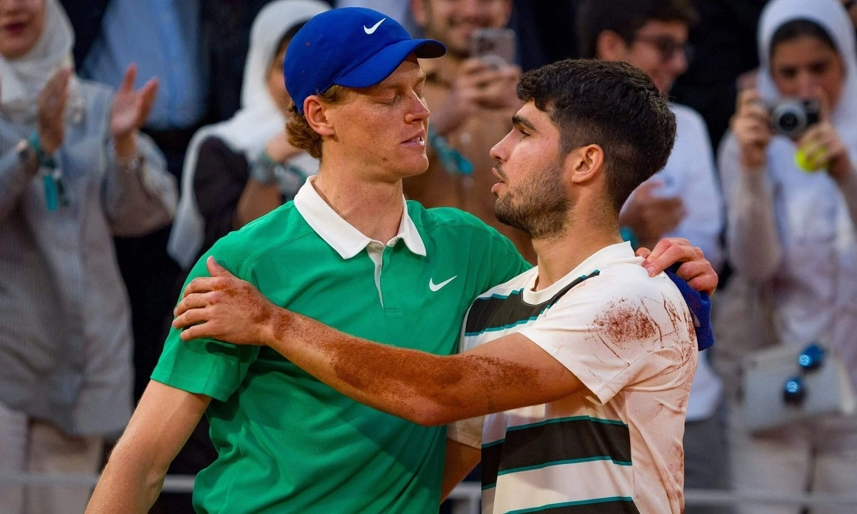 Cuộc đua số 1 thế giới giữa Sinner và Alcaraz đảo chiều