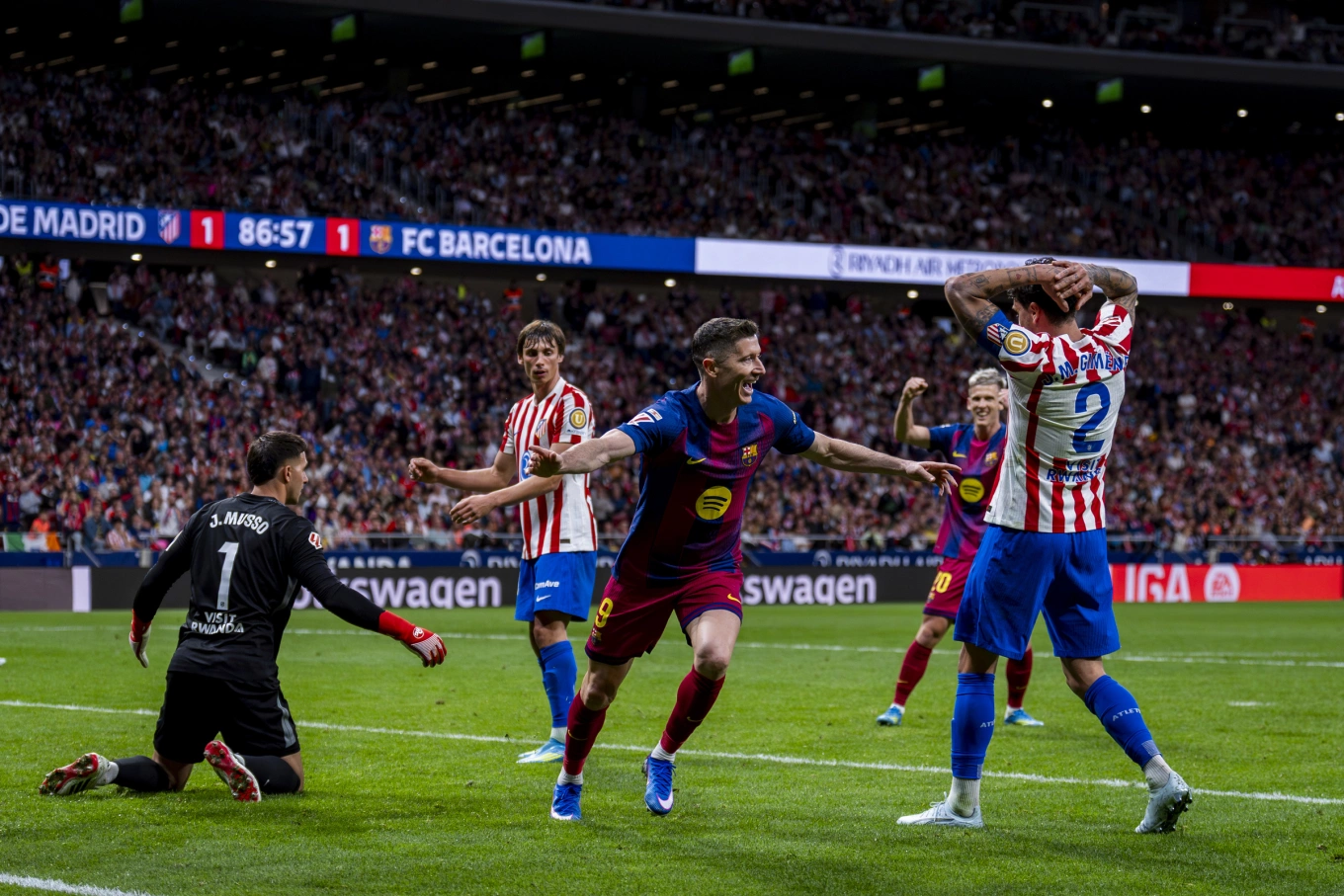 Kịch bản giúp Barca đăng quang ngay tại trận El Clasico 1 Barca có thể đăng quang La Liga ngay trận Kinh điển - Báo VnExpress Thể thao
