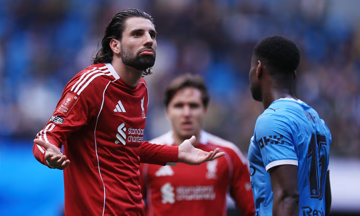 Slot, Szoboszlai chê Liverpool thiếu tinh thần chiến đấu