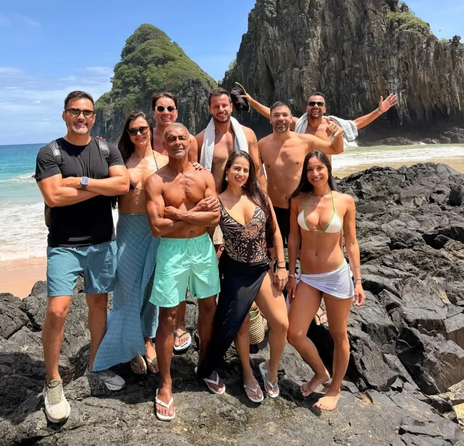 Romario bị tố phản bội bạn gái kém 35 tuổi - Báo VnExpress Thể thao