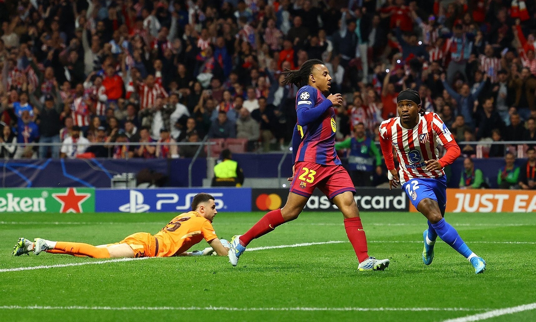 Số liệu thống kê về Atlético Madrid gặp Barcelona