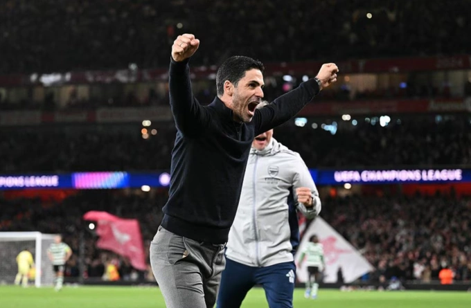HLV Mikel Arteta vui mừng sau trận Arsenal hòa Sporting 0-0 ở lượt về tứ kết Champions League HLV Mikel Arteta vui mừng sau trận Arsenal hòa Sporting 0-0 ở lượt về tứ kết Champions League