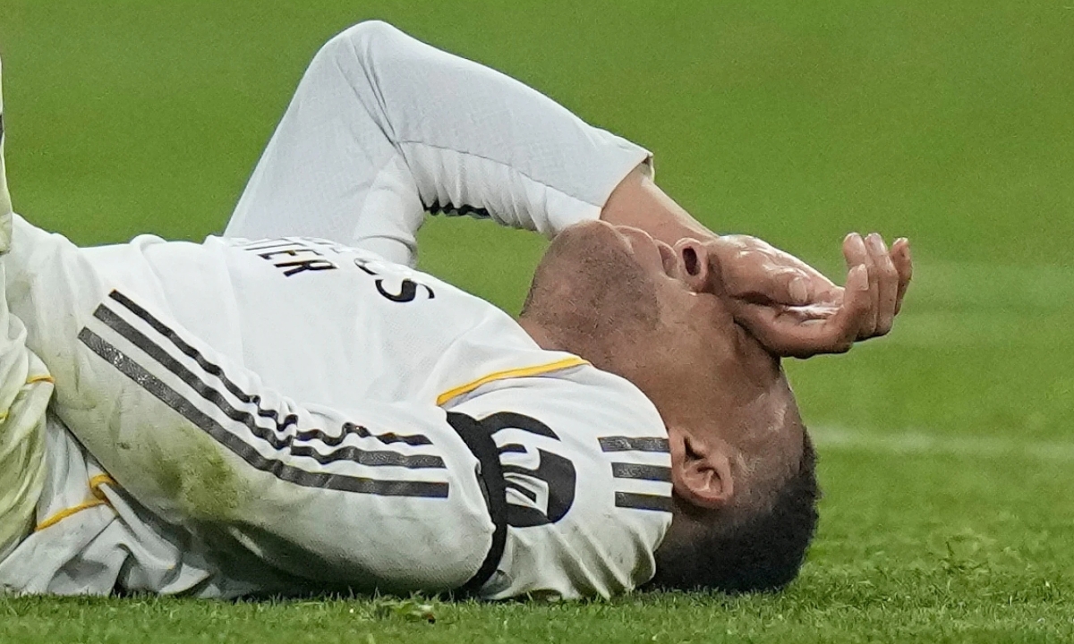 10 năm trắng tay của Mbappe ở Champions League