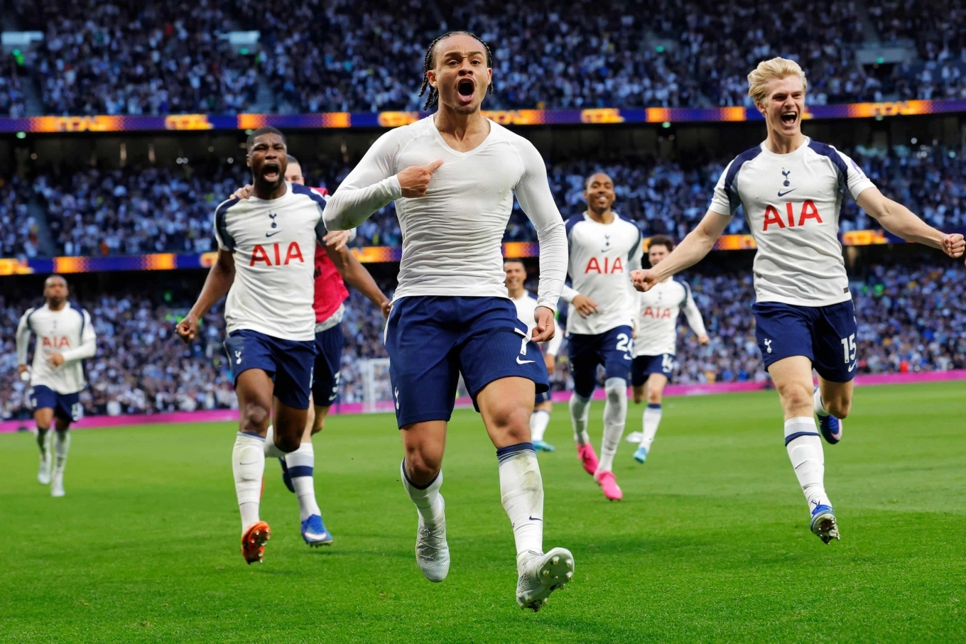 Rơi chiến thắng phút bù, Tottenham ngụp lặn trong nhóm đèn đỏ - Báo VnExpress Thể thao