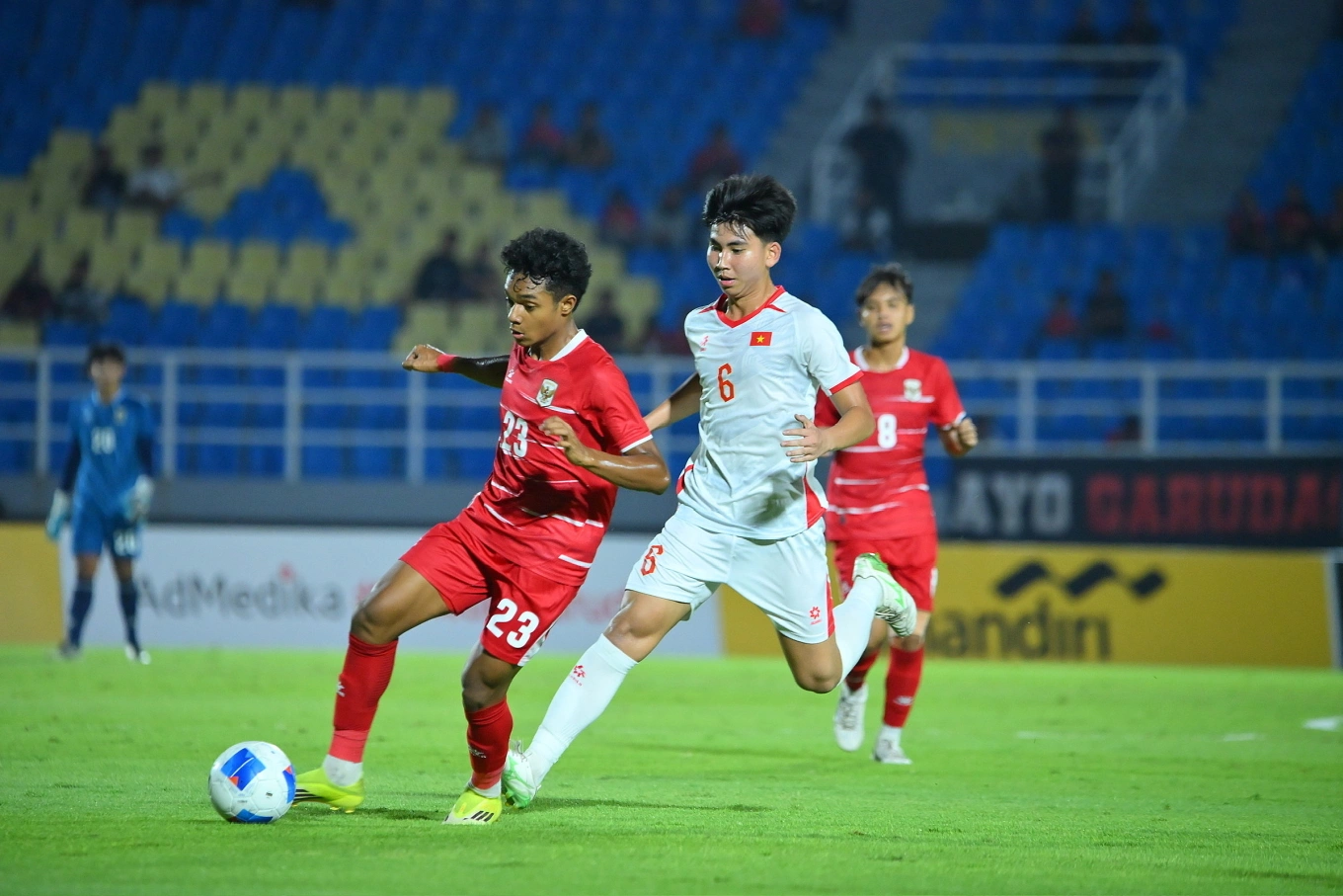 Phản ứng của CĐV Indonesia khi đội nhà "không dám tấn công" trước U17 Việt Nam 1 Việt Nam loại Indonesia ở giải U17 Đông Nam Á - Báo VnExpress Thể thao