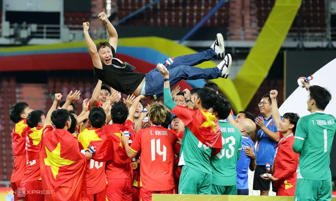 Coach Kim Sang-sik credits success to Vietnamese players' trust