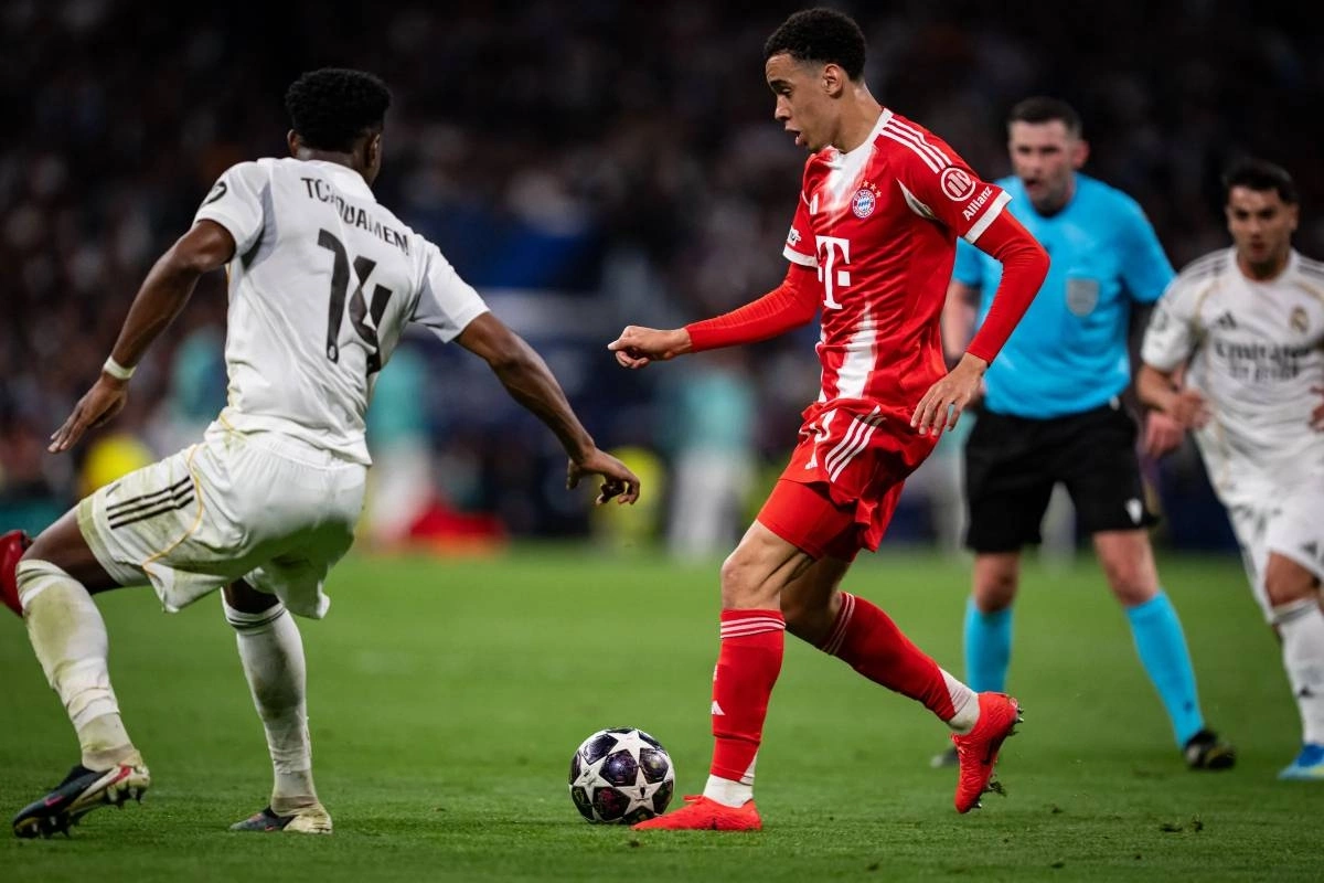 Jamal Musiala thi đấu cho Bayern Munich Tiền vệ Jamal Musiala tại Bayern Munich
