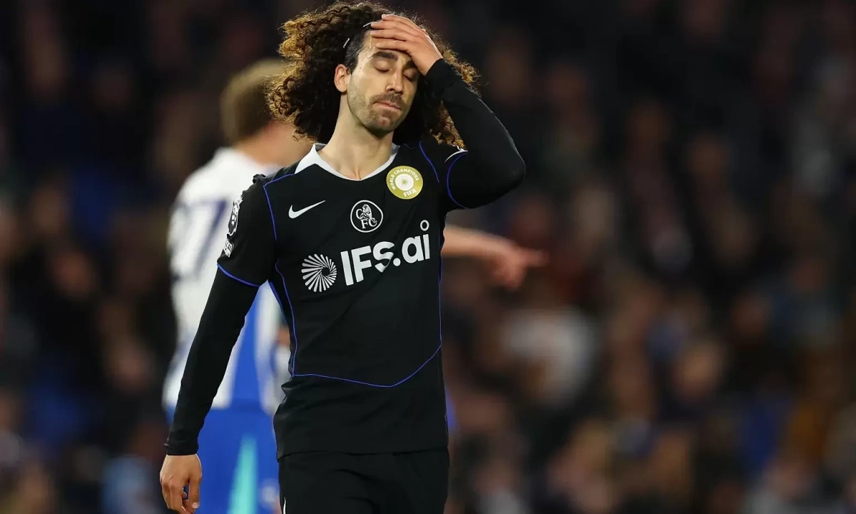 Thợ tóc làm lộ tin mật của Chelsea