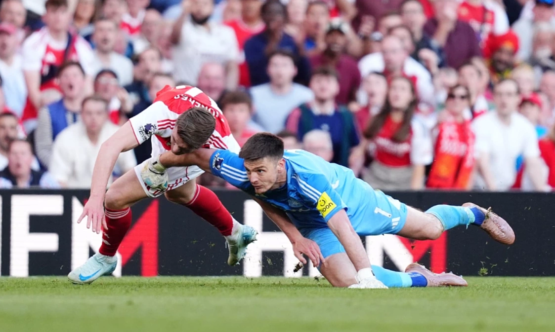 Mikel Arteta bày tỏ sự bức xúc sau trận thắng đầy toan tính của Arsenal 1 arsenal-png-1777163722-1658-1777163958.png (1123×673)