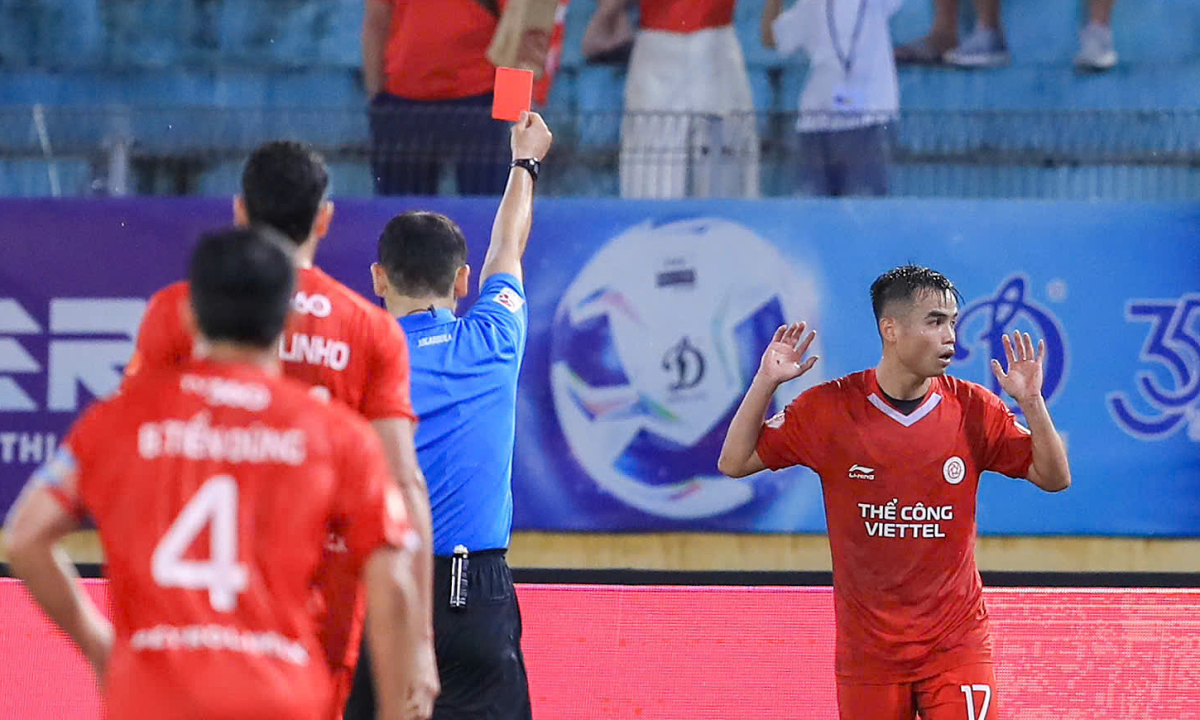Thể Công lại sảy chân giúp CAHN tiến sát chức vô địch V-League
