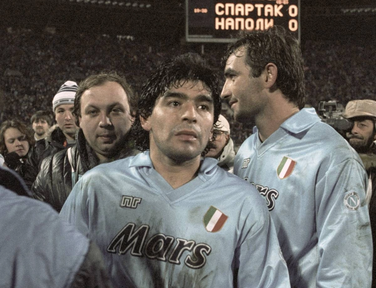 Diego Maradona Maradona trên sân Champions League