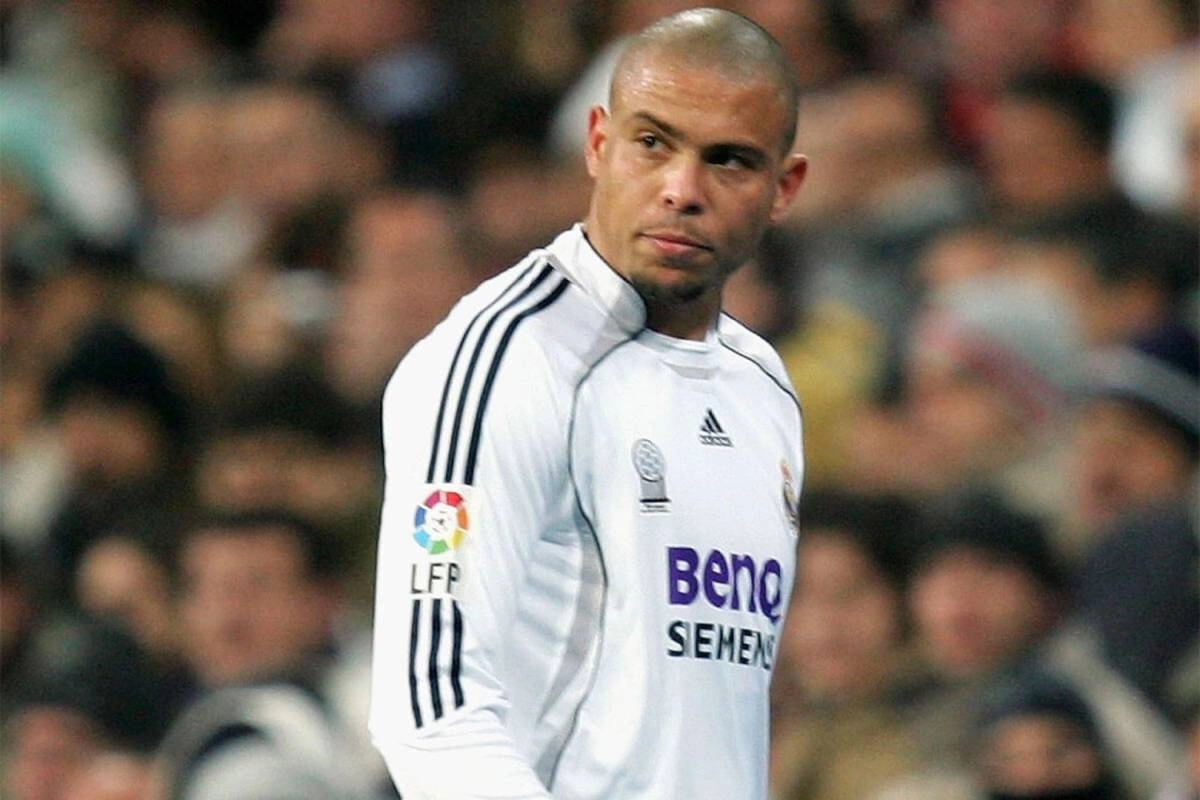 Ronaldo Nazario Ronaldo trên sân Champions League