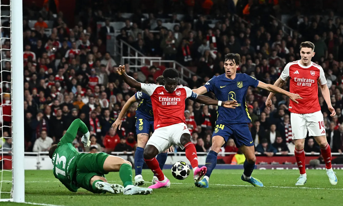 Arsenal vào chung kết Champions League sau 20 năm